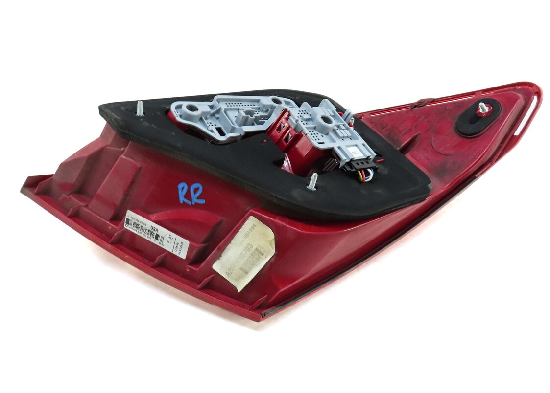 Thumbnail 6: 12-15 MERCEDES C250 C300 C350 (W204) RIGHT PASSENGER TAILLIGHT BRAKE LIGHT LAMP