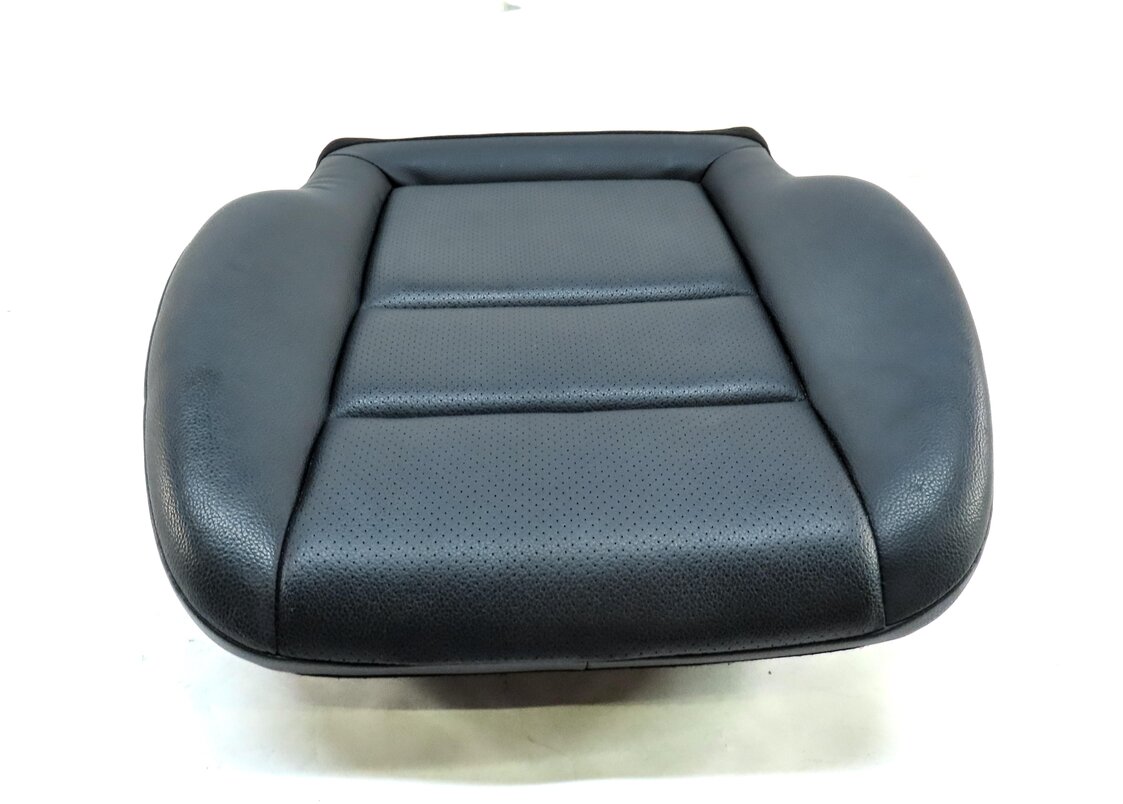 Thumbnail 3: 2014 MERCEDES C300 W204 FRONT RIGHT PASSENGER LOWER HEATED SEAT CUSHION (BLACK)