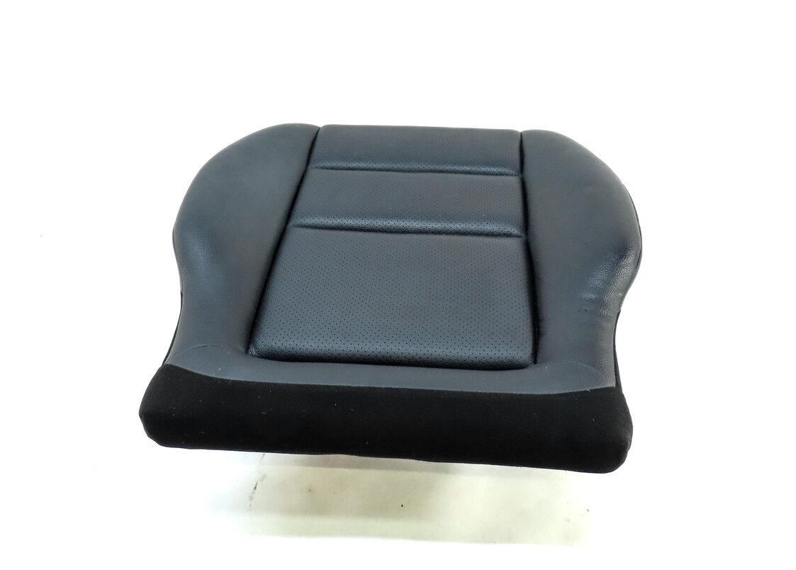 Thumbnail 4: 2014 MERCEDES C300 W204 FRONT RIGHT PASSENGER LOWER HEATED SEAT CUSHION (BLACK)