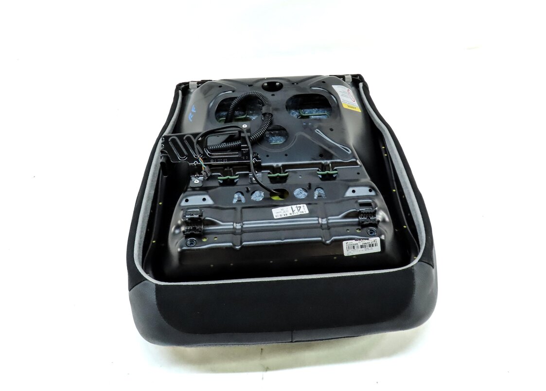 Thumbnail 5: 2014 MERCEDES C300 W204 FRONT RIGHT PASSENGER LOWER HEATED SEAT CUSHION (BLACK)