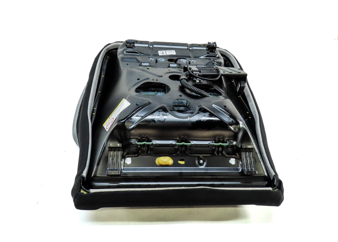 Thumbnail 7: 2014 MERCEDES C300 W204 FRONT RIGHT PASSENGER LOWER HEATED SEAT CUSHION (BLACK)