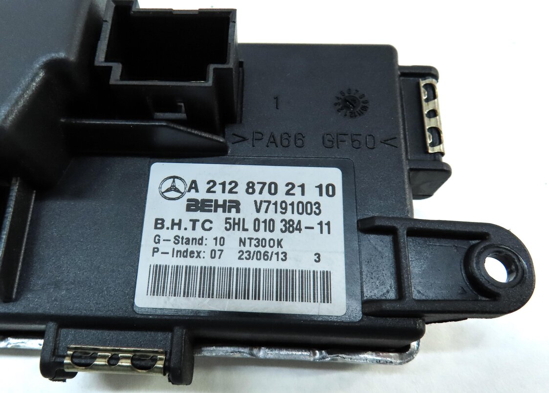 Thumbnail 5: 2014 MERCEDES C300 (W204) FRONT BLOWER MOTOR RESISTOR 2128702110