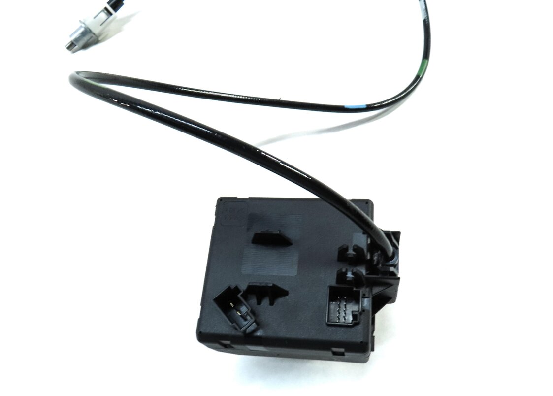 Thumbnail 3: 2013-2015 MERCEDES BENZ C250 C300 C350 C63 (W204) IGNITION SWITCH KEY FOB READER
