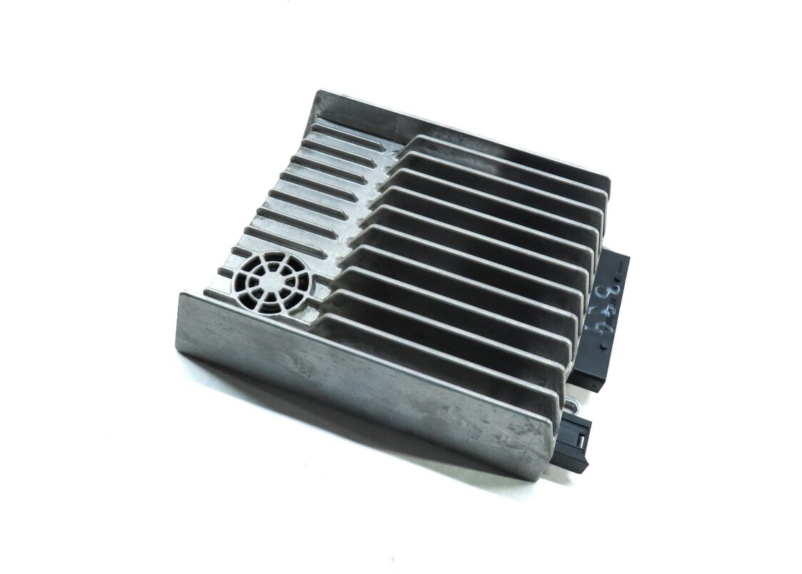 Thumbnail 1: 2012-2015 MERCEDES C E G GLK CLASS (W204 W212 X204 X463) BECKER AUDIO AMPLIFIER