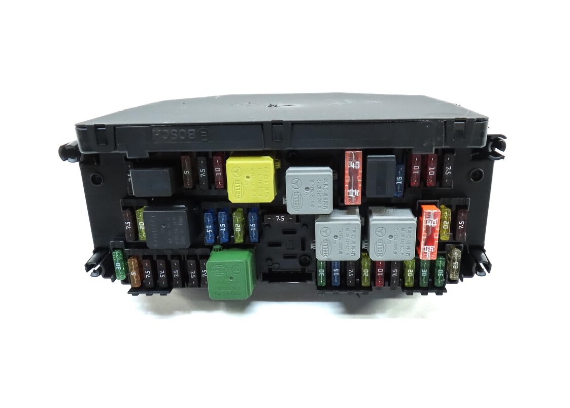 Thumbnail 4: 2014-2015 MERCEDES C-CLASS GLK (W204 X204) FRONT SIGNAL ACQUISITION MODULE SAM