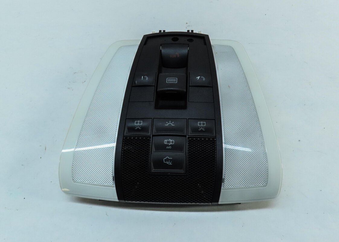 Thumbnail 3: 2014 MERCEDES C300 (W204) FRONT ROOF DOME LIGHT w/ SWITCHES (BLACK)