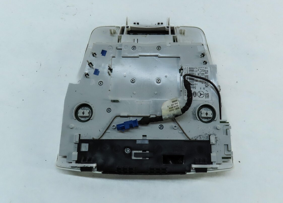 Thumbnail 5: 2014 MERCEDES C300 (W204) FRONT ROOF DOME LIGHT w/ SWITCHES (BLACK)
