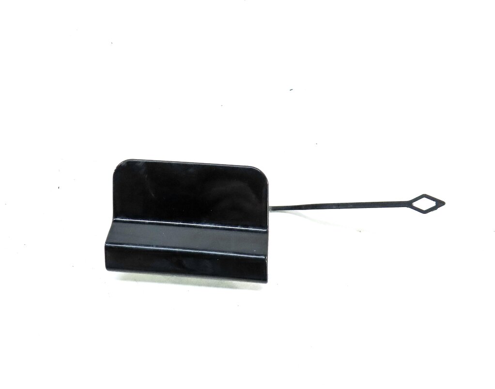 Thumbnail 2: 2014 MERCEDES C300 (W204) REAR BUMPER TOW HOOK EYE COVER TRIM (BLACK 040U)
