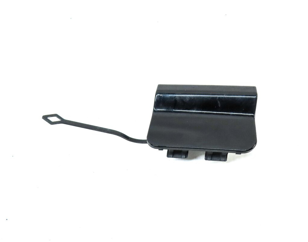Thumbnail 3: 2014 MERCEDES C300 (W204) REAR BUMPER TOW HOOK EYE COVER TRIM (BLACK 040U)