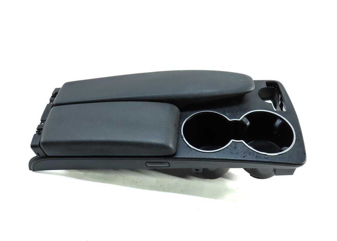 Thumbnail 3: 12-15 MERCEDES C-CLASS (W204) FRONT CENTER CONSOLE ARMREST COMPARTMENT (BLACK)