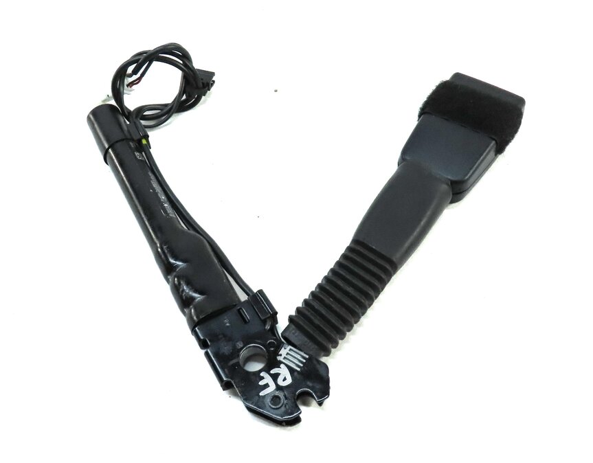 Thumbnail 4: 12-19 BMW 2 3 4 M3 (F22 F32 F33 F34 F36) FRONT RIGHT PASSENGER SEATBELT RECEIVER