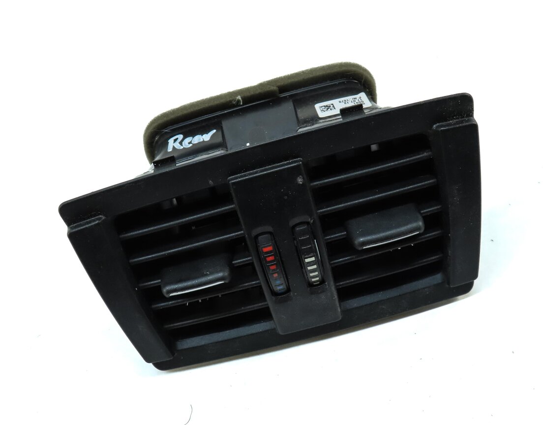 Thumbnail 3: 2013 BMW 335i SEDAN (F30) REAR CENTER CONSOLE HVAC A/C HEATER AIR VENT