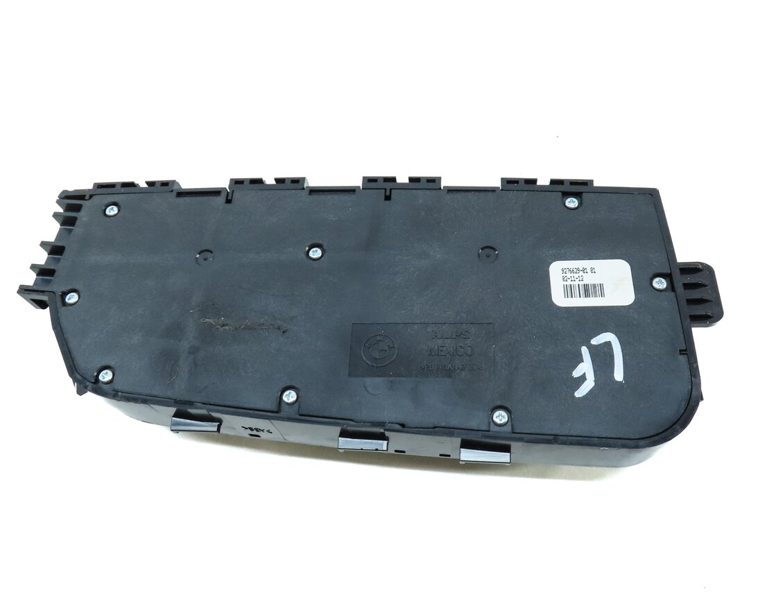 Thumbnail 4: 2013 BMW 335i SEDAN (F30) FRONT LEFT DRIVER SEAT ADJUST SWITCH w/ LUMBAR (BLACK)