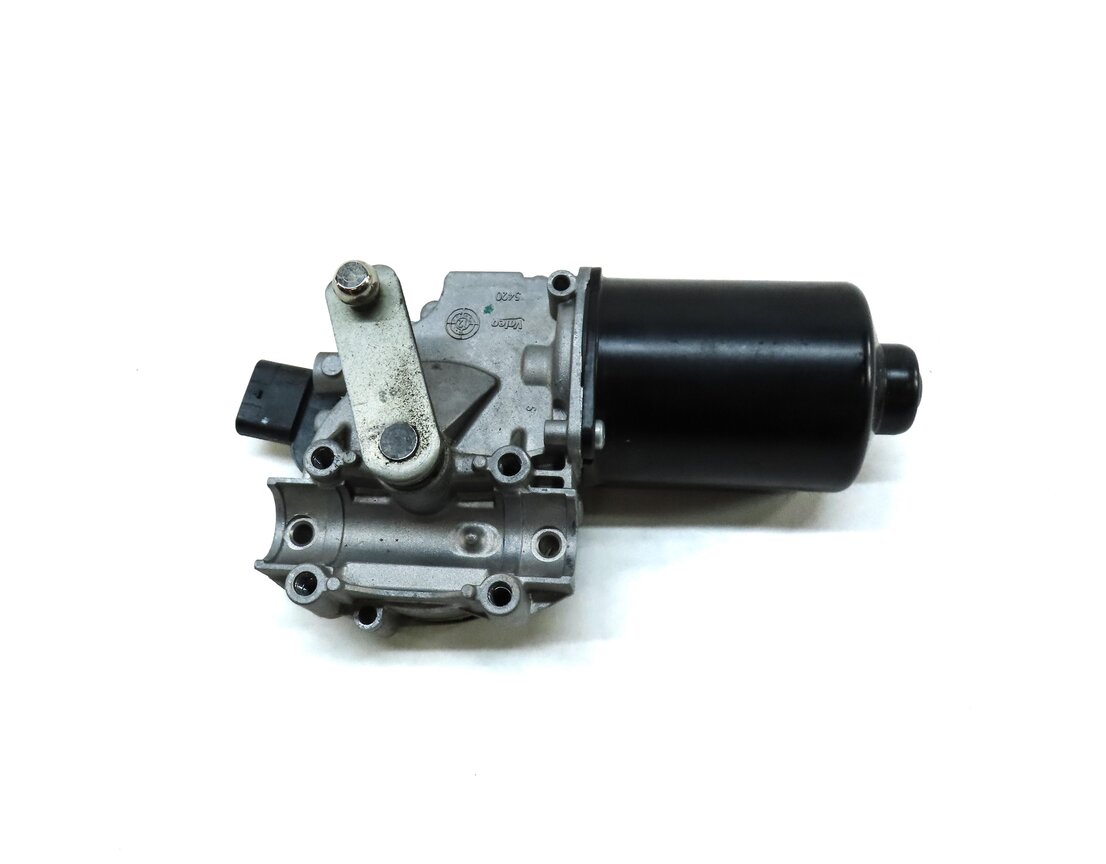 Thumbnail 4: 2012-2019 BMW 3 / 4 SERIES (F30 F31 F32 F33 F34) FRONT WINDSHIELD WIPER MOTOR