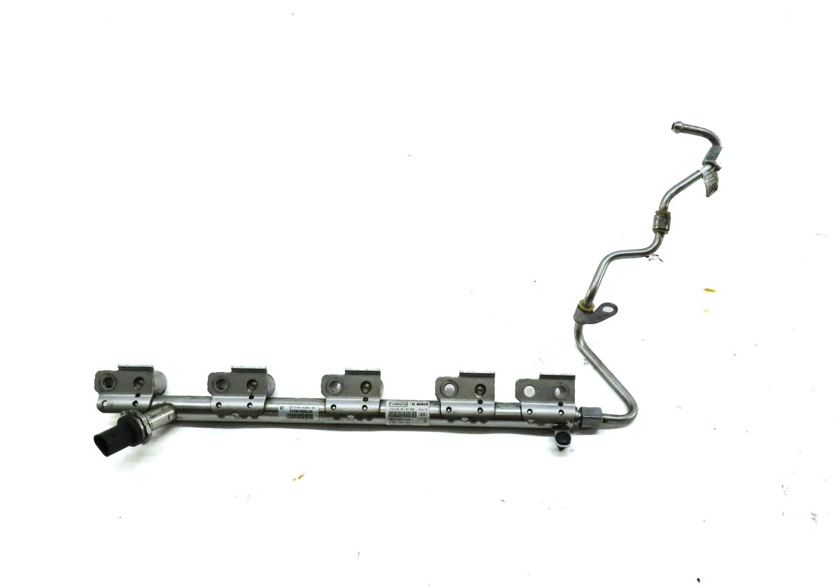 Thumbnail 2: 2016 LAND RANGE ROVER EVOQUE (L538) 2.0L TURBO ENGINE FUEL RAIL w/ LINE & SENSOR