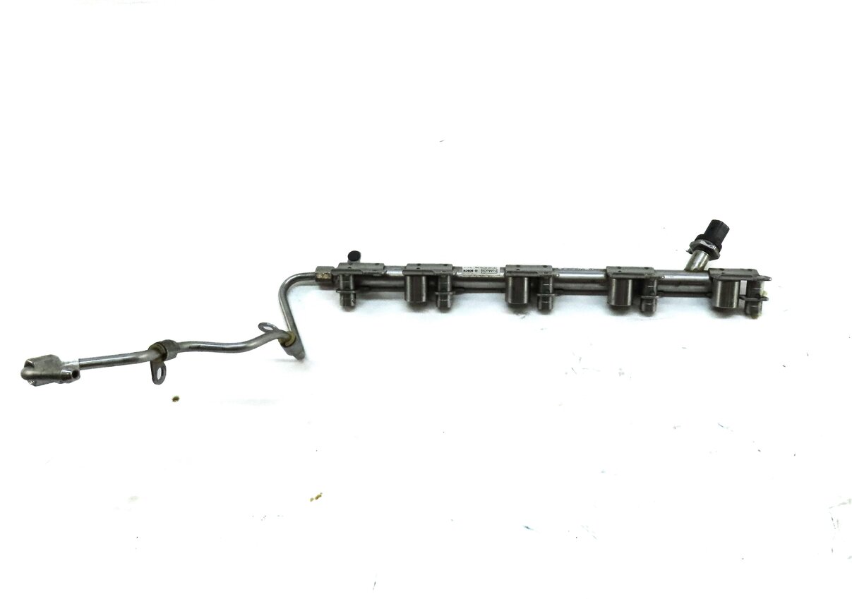 Thumbnail 3: 2016 LAND RANGE ROVER EVOQUE (L538) 2.0L TURBO ENGINE FUEL RAIL w/ LINE & SENSOR