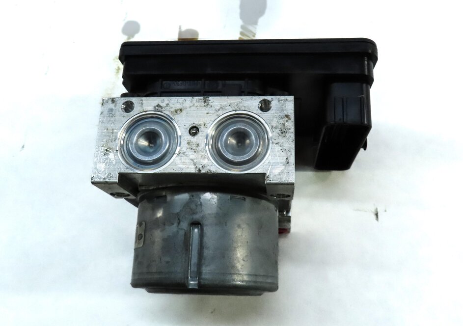 Thumbnail 4: 2016 RANGE ROVER EVOQUE (L538) ABS ANTI LOCK BRAKE PUMP w/ MODULE