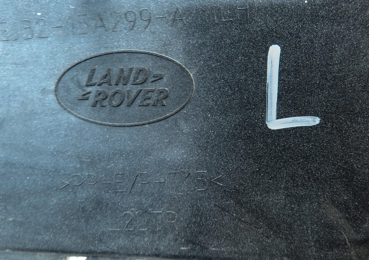 Thumbnail 5: 2016 LAND RANGE ROVER EVOQUE (L538) FRONT LEFT DRIVER LOWER BUMPER GRILLE