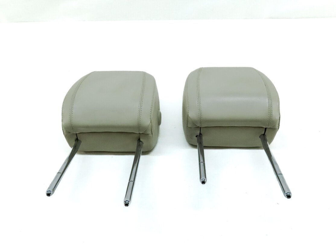 Thumbnail 2: 12-19 RANGE ROVER EVOQUE (L538) FRONT LEFT & RIGHT SEAT HEADREST (IVORY LEATHER)