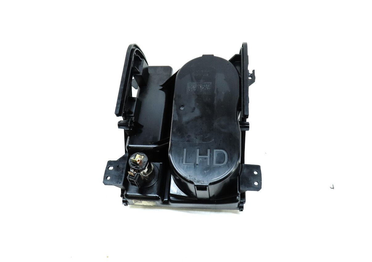 Thumbnail 4: 2016 LAND RANGE ROVER EVOQUE (L538) FRONT CENTER CONSOLE CUPHOLDER w/ 12V SOCKET
