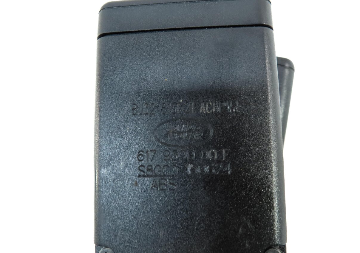 Thumbnail 7: 2016 LAND RANGE ROVER EVOQUE (L538) REAR CENTER RIGHT & CENTER SEATBELT BUCKLE