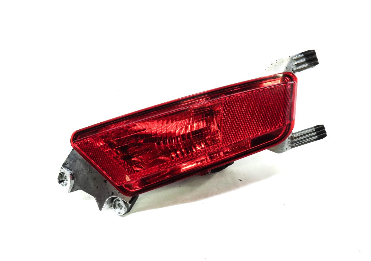 Thumbnail 1: 2012-2019 RANGE ROVER EVOQUE (L538) RIGHT PASSENGER REAR BUMPER TAILLIGHT LAMP