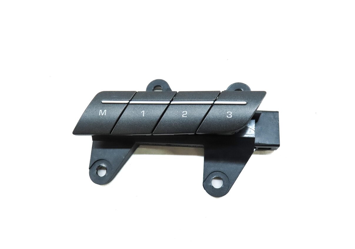Thumbnail 4: 2016 LAND RANGE ROVER EVOQUE (L538) FRONT RIGHT SEAT MEMORY ADJUST SWITCH SET