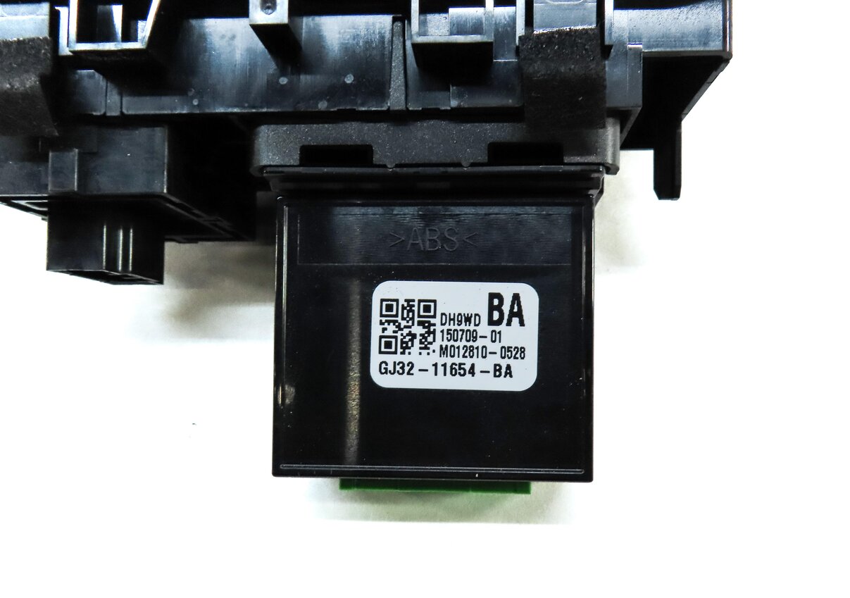 Thumbnail 6: 2016 LAND RANGE ROVER EVOQUE (L538) TRUNK RELEASE DIMMER SWITCH PANEL
