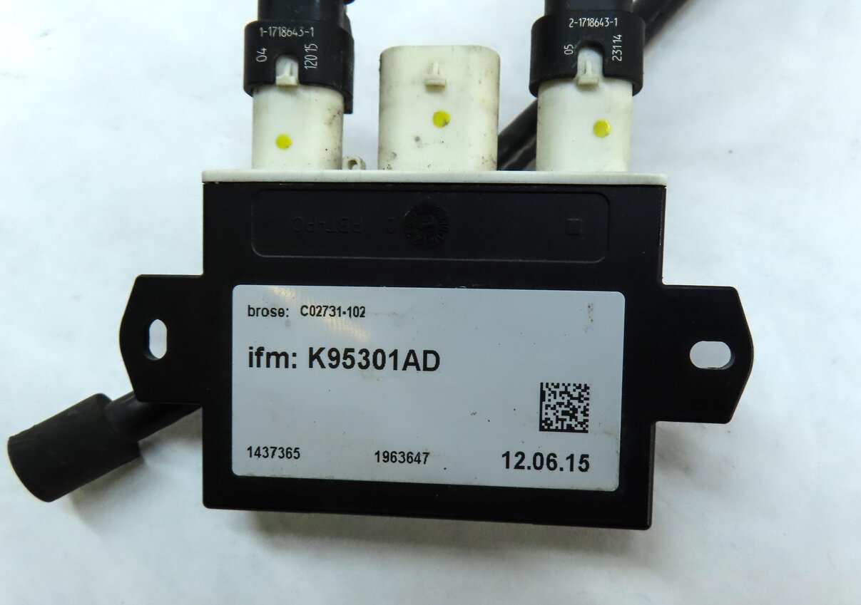 Thumbnail 5: 2016 LAND RANGE ROVER EVOQUE (L538) REAR TRUNK LIFTGATE SMART OPENER KICK MODULE