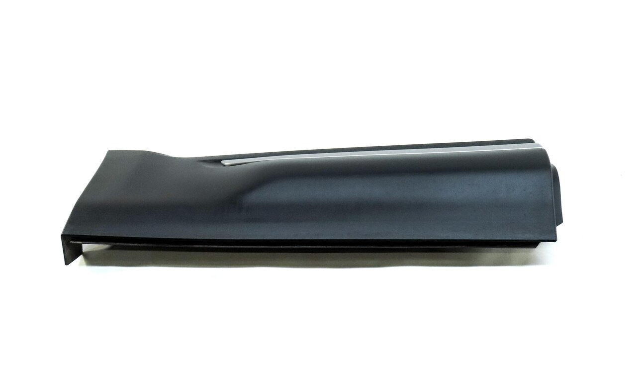 Thumbnail 3: 2016 LAND RANGE ROVER EVOQUE (L538) REAR RIGHT LOWER DOOR MOULDING TRIM (BLACK)