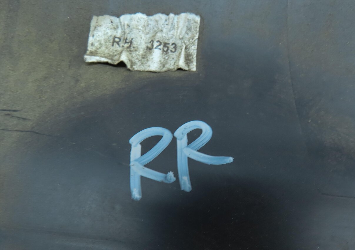Thumbnail 7: 2016 LAND RANGE ROVER EVOQUE (L538) REAR RIGHT LOWER DOOR MOULDING TRIM (BLACK)