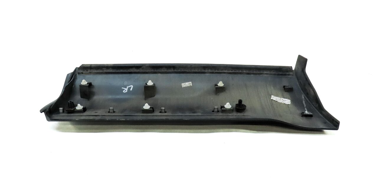Thumbnail 5: 2016 LAND RANGE ROVER EVOQUE (L538) REAR LEFT LOWER DOOR TRIM MOULDING (BLACK)