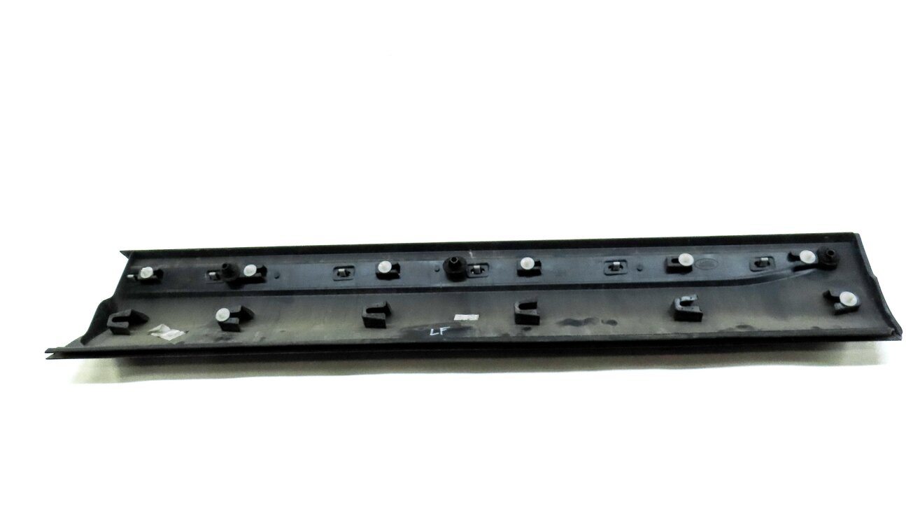 Thumbnail 6: 2016 RANGE ROVER EVOQUE (L538) FRONT LEFT DRIVER LOWER DOOR TRIM MOULDING BLACK
