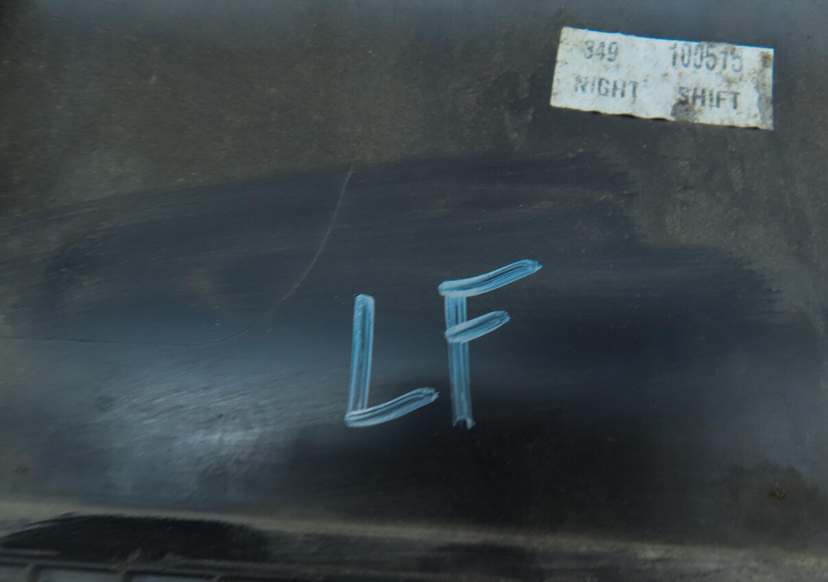 Thumbnail 7: 2016 RANGE ROVER EVOQUE (L538) FRONT LEFT DRIVER LOWER DOOR TRIM MOULDING BLACK