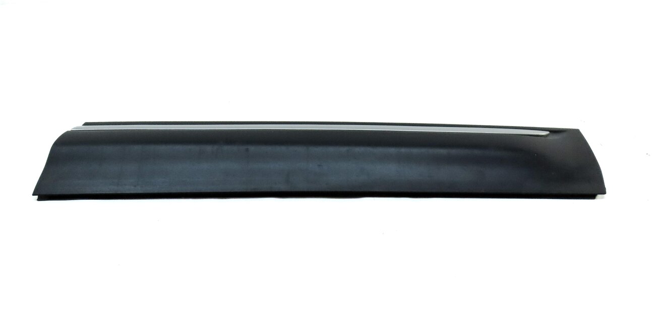 Thumbnail 4: 2016 LAND RANGE ROVER EVOQUE (L538) FRONT RIGHT LOWER DOOR TRIM MOULDING (BLACK)