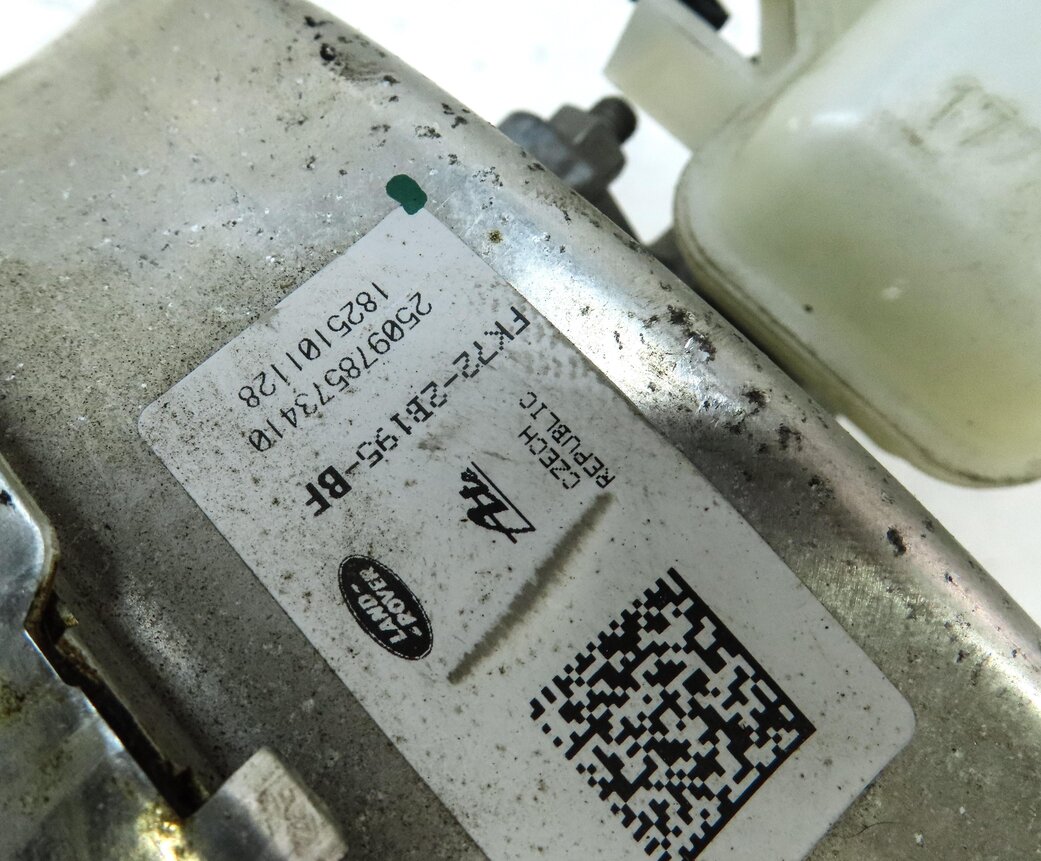 Thumbnail 6: 15-19 RANGE ROVER EVOQUE DISCOVERY SPORT (L538 L550) BRAKE BOOSTER w/ CYLIDNER