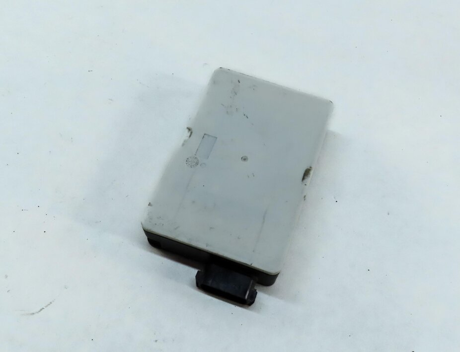Thumbnail 3: 2013 MERCEDES E-CLASS COUPE (W207) REAR RIGHT BLIND SPOT SENSOR MODULE