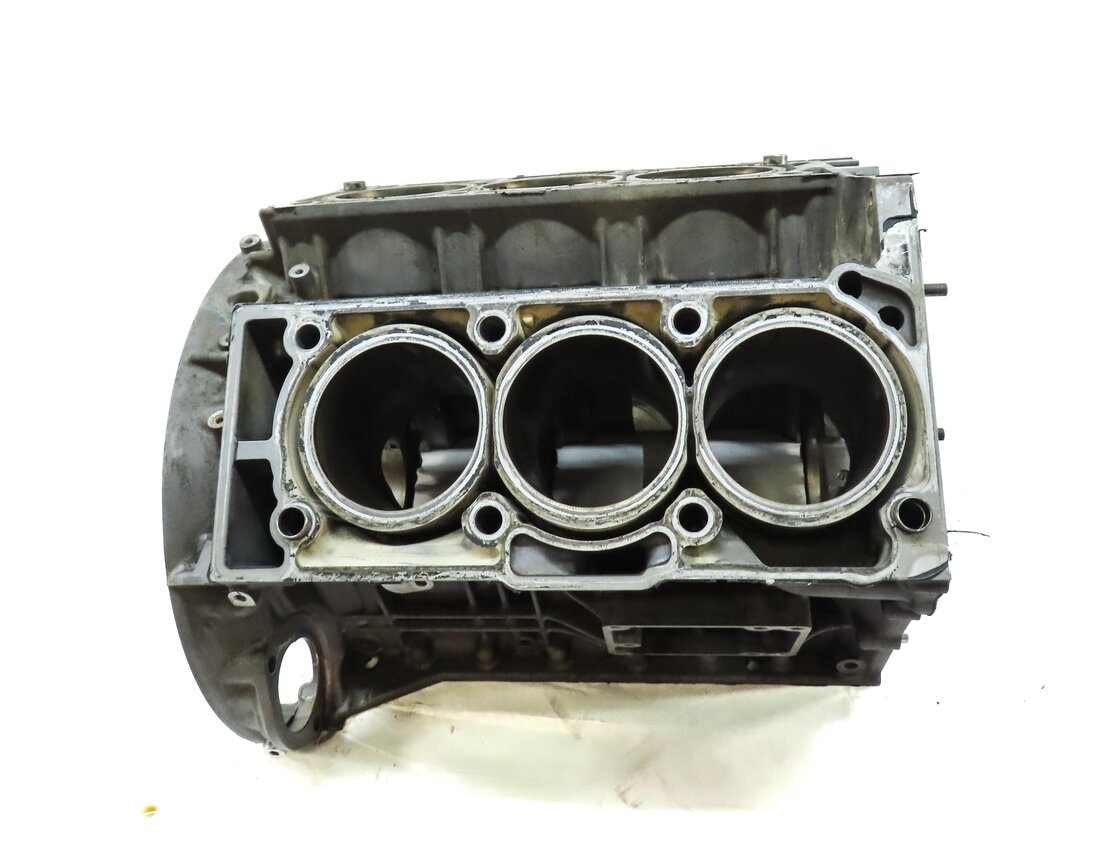Thumbnail 2: 13-14 MERCEDES C350 E350 (W204 A207 C207 W207) 3.5L M276 ENGINE CYLINDER BLOCK