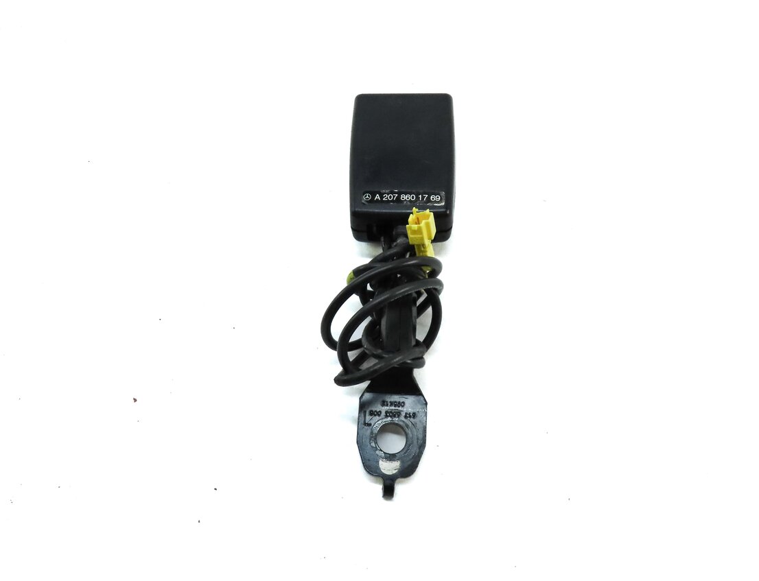Thumbnail 3: 10-17 MERCEDES C E (A207 C204 C207) COUPE CONVERTIBLE DRIVER SEATBELT RECEIVER