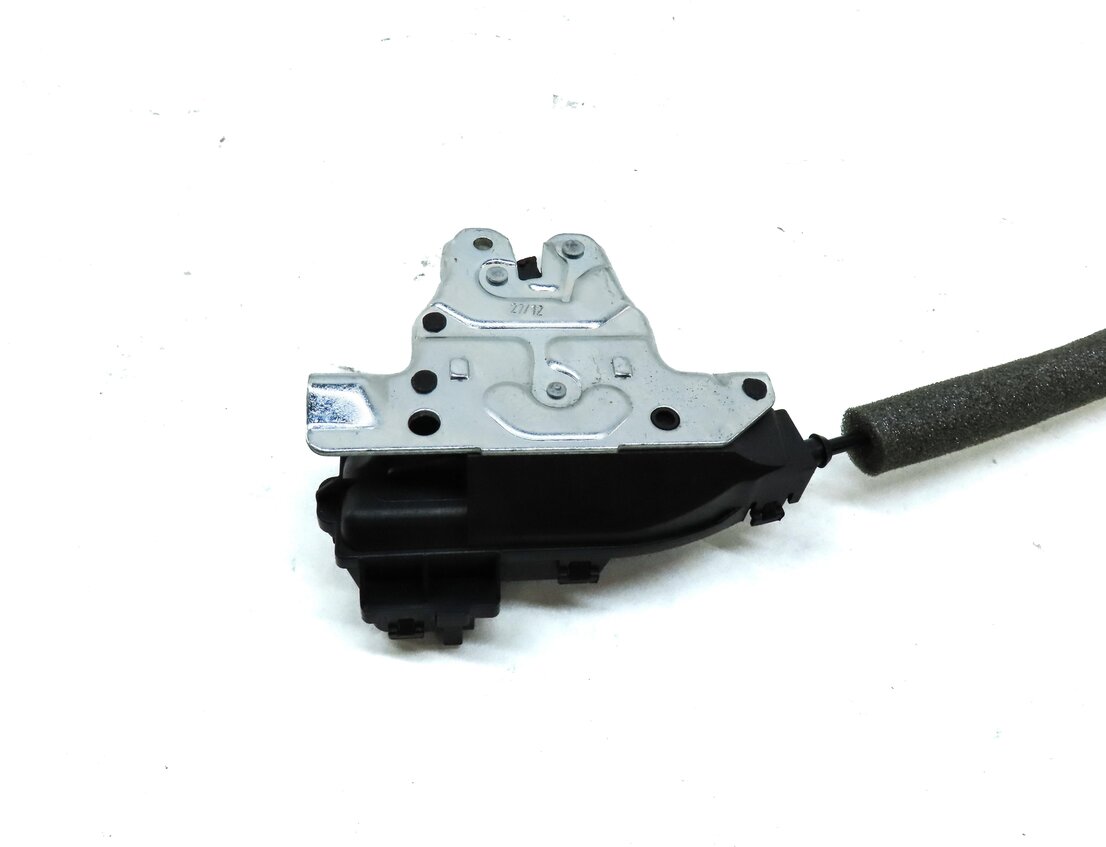 Thumbnail 4: 2013 MERCEDES E-CLASS COUPE W207 REAR HATCH TRUNK LOCK LATCH ACTUATOR 2047500185