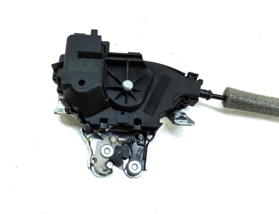 Thumbnail 5: 2013 MERCEDES E-CLASS COUPE W207 REAR HATCH TRUNK LOCK LATCH ACTUATOR 2047500185