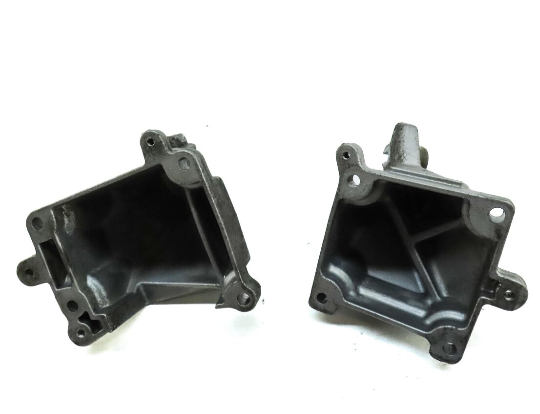 Thumbnail 3: 2013 MERCEDES E-CLASS COUPE (W207) 3.5L M276 ENGINE LEFT RIGHT MOUNT BRACKET SET