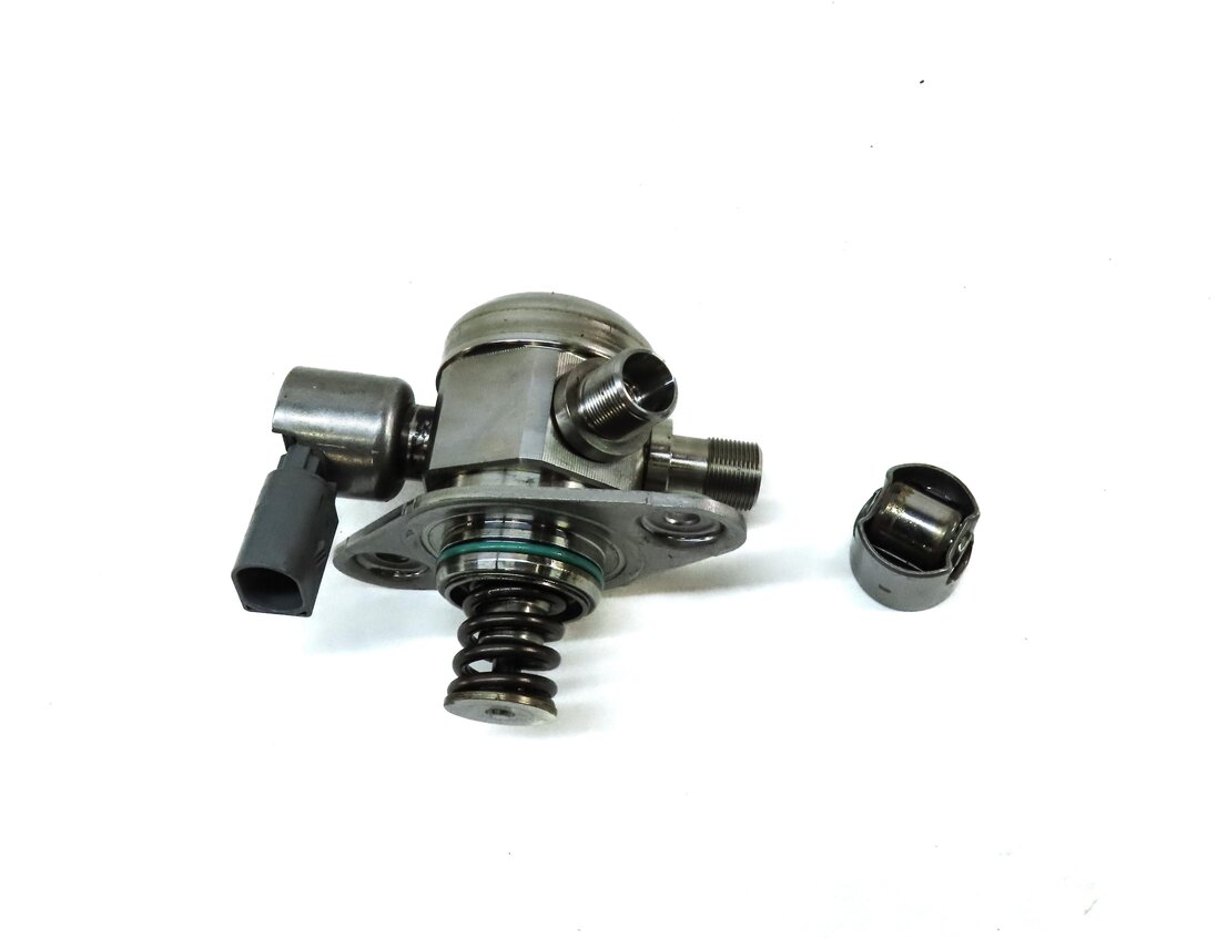 Thumbnail 2: 12-18 MERCEDES C E GLE GLK ML (W204 W207 W212 W166) M276 HIGH PRESSURE FUEL PUMP