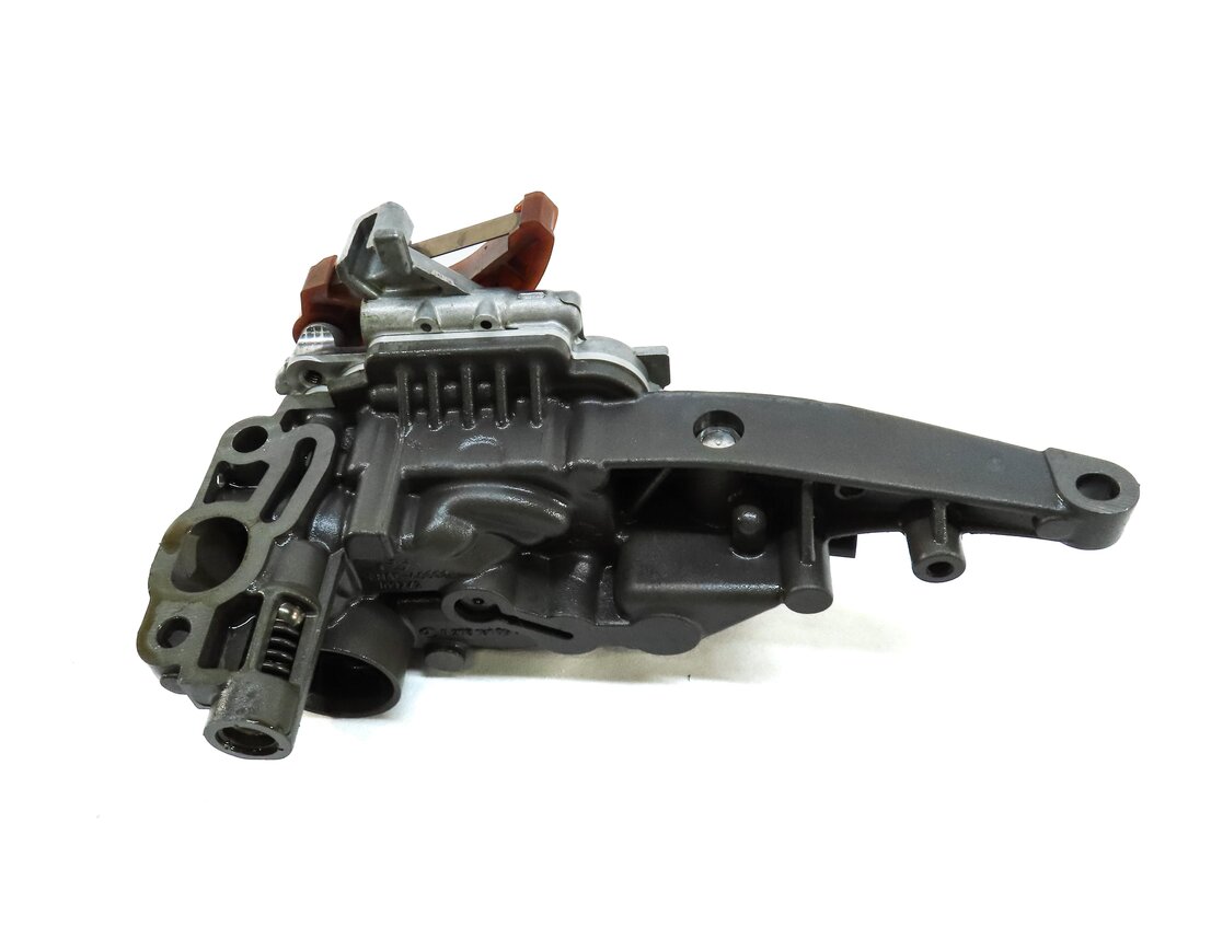 Thumbnail 3: 2013 MERCEDES E-CLASS COUPE (W207) 3.5L M276 ENGINE OIL PUMP 2781310601