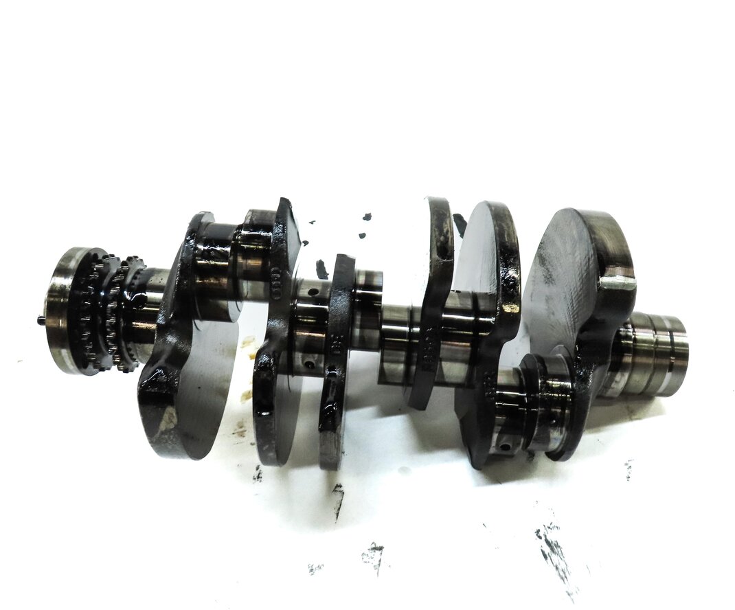 Thumbnail 4: 2010 AUDI Q7 (4L) 3.0L CATA TDI DIESEL ENGINE CRANKSHAFT CRANK SHAFT ASSEMBLY