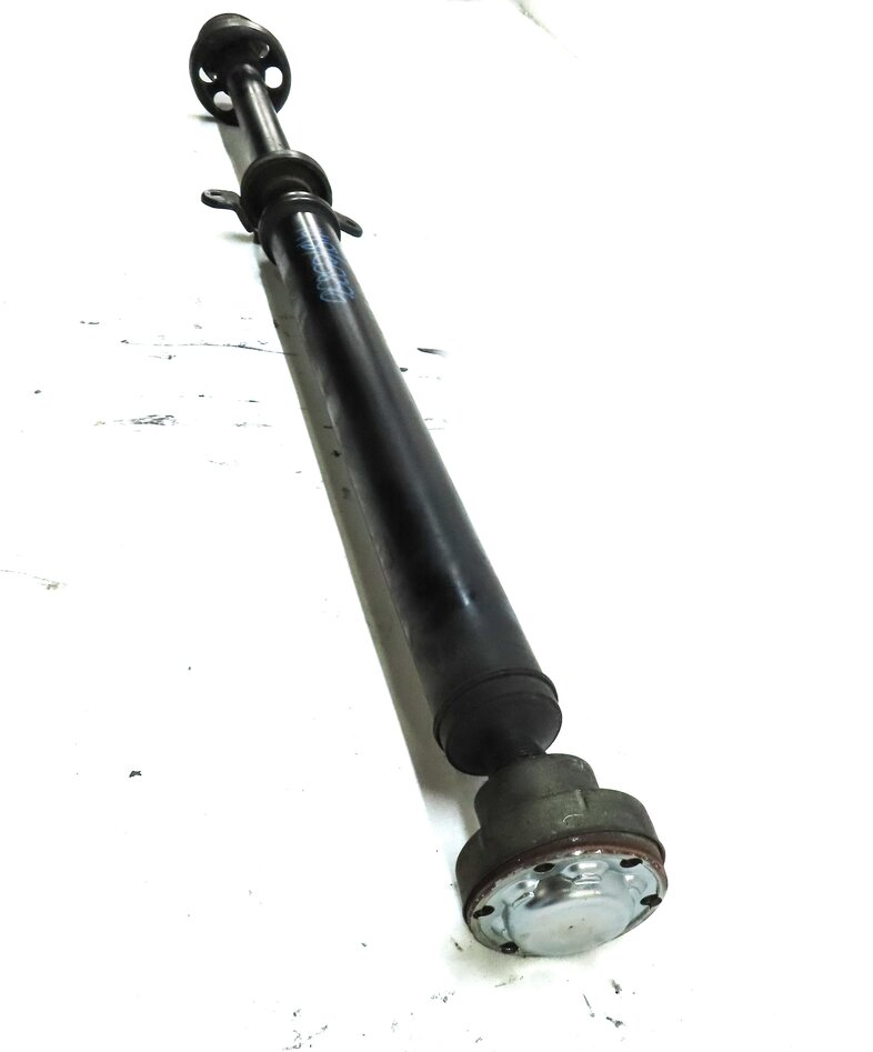 Thumbnail 3: 2009-2010 AUDI Q7 (4L) 3.0L REAR DRIVESHAFT DRIVE LINE SHAFT