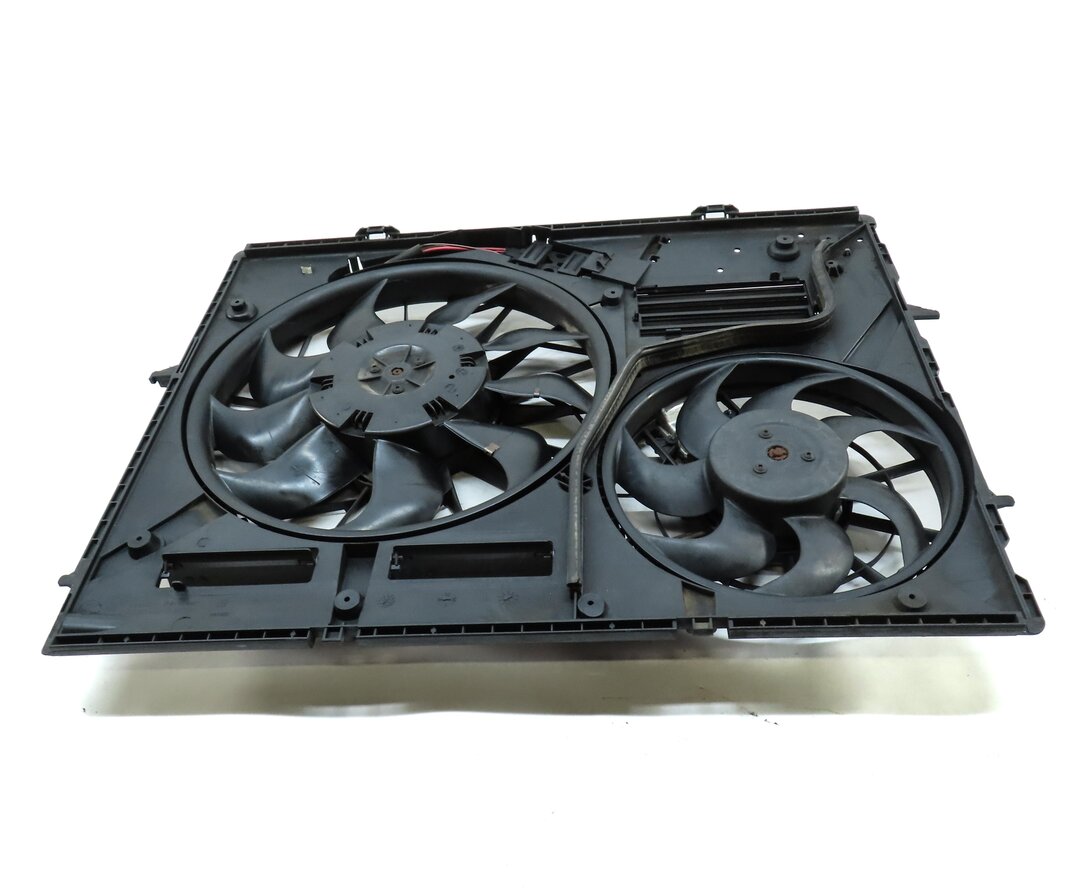 Thumbnail 2: 2009-2010 AUDI Q7 (4L) 3.0L TDI DIESEL ENGINE COOLING FAN ASSEMBLY w/ SHROUD