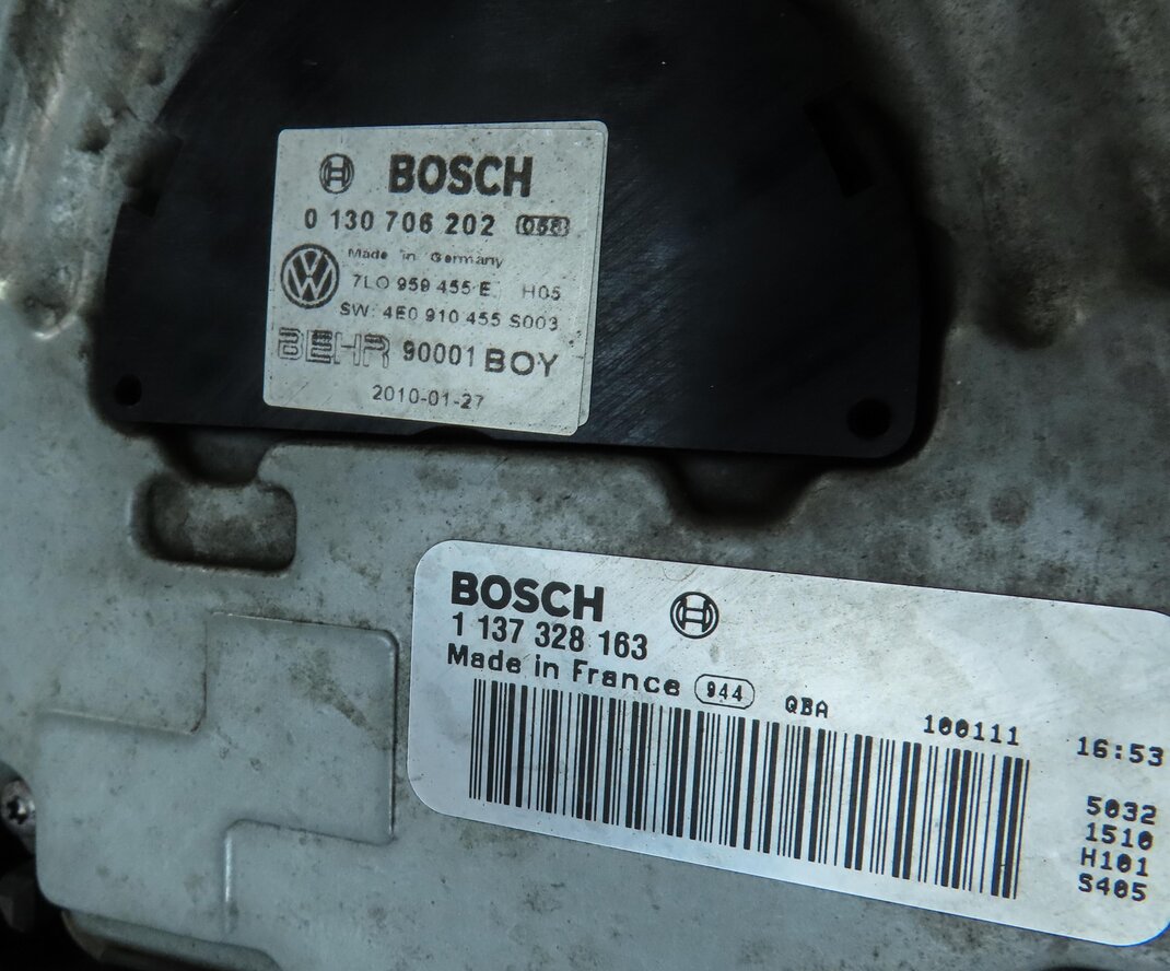 Thumbnail 7: 2009-2010 AUDI Q7 (4L) 3.0L TDI DIESEL ENGINE COOLING FAN ASSEMBLY w/ SHROUD