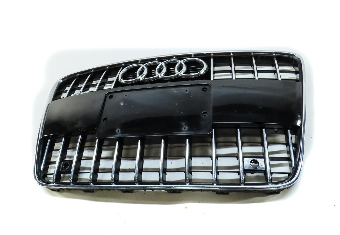 Thumbnail 2: 2010-2015 AUDI Q7 (4L) FRONT MAIN CENTER HOOD GRILLE AIR VENT TRIM (BLACK)