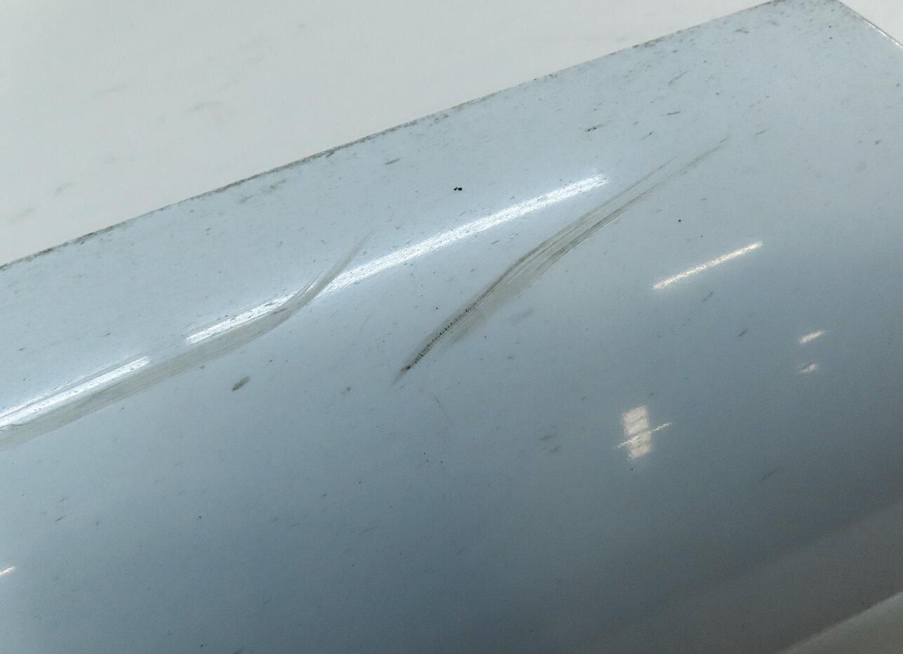 Thumbnail 9: 2010 AUDI Q7 (4L) REAR LEFT DOOR EXTERIOR MOULDING TRIM PANEL (IBIS WHITE T9)